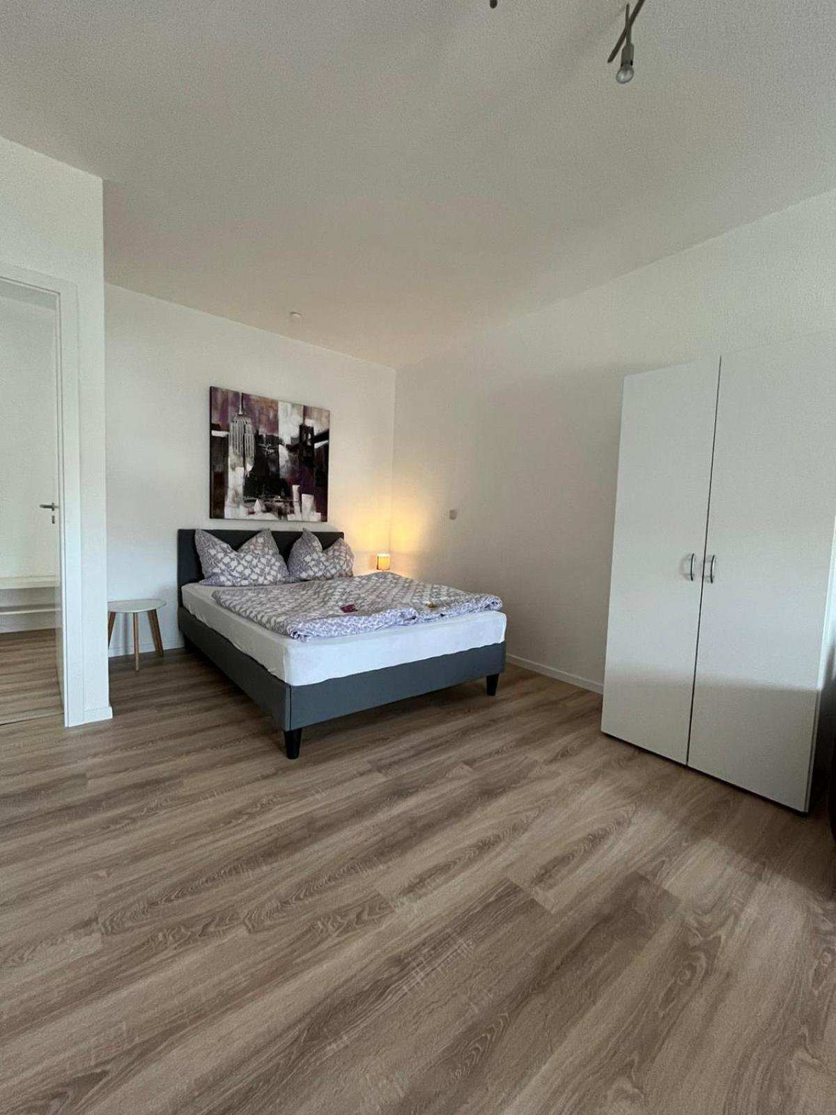1 Raum Dachgeschosswohnung In Ruhiger Lage Limbach-Oberfrohna Екстер'єр фото